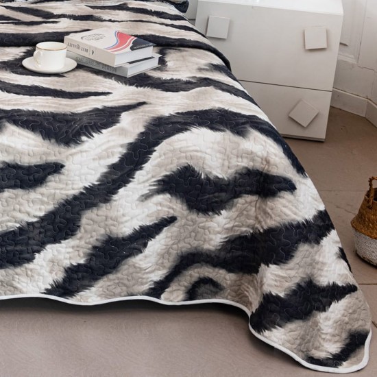 Cuvertura pat Matlasata cu 2 Fete Zebra