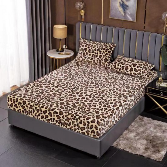 Husa de pat cocolino 180X200 + 2 fete perna Animal print