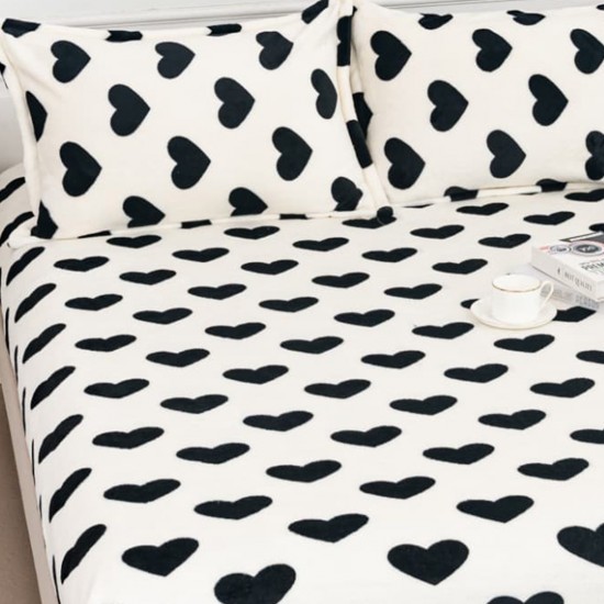 Husa de pat cocolino 180X200 + 2 fete perna Black Hearts Husa de pat cocolino 180X200 + 2 fete perna Black Hearts